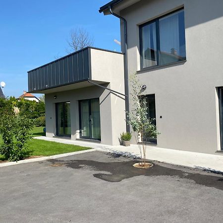 Apartments Lily Ljubljana Ngoại thất bức ảnh