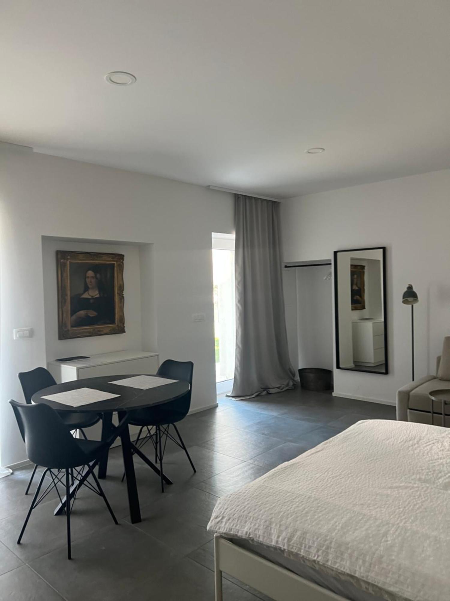 Apartments Lily Ljubljana Ngoại thất bức ảnh